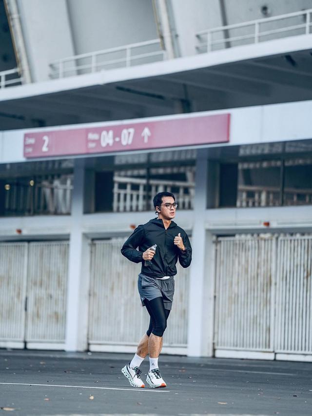 Gaya Hidup Sehat Ricky Harun: Jaga Pola Makan, Sepak Bola dan Joging ...
