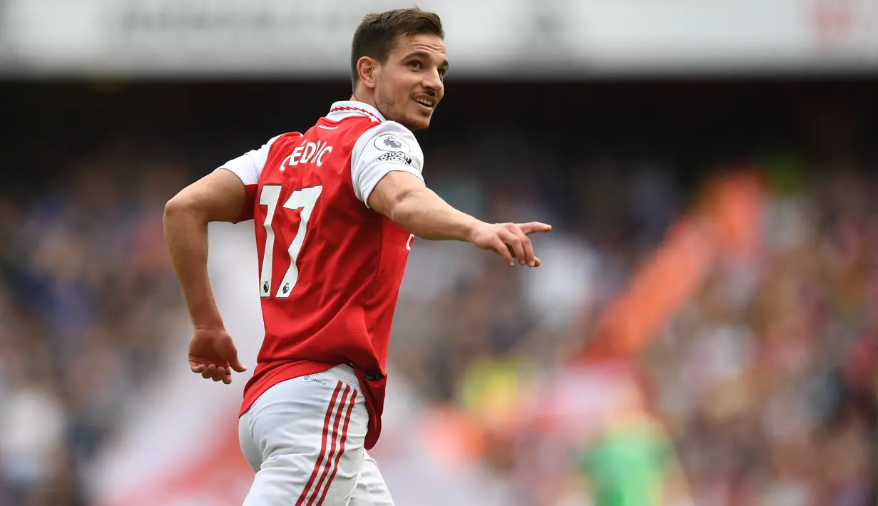 Cedric Soares bermain bersama Cristiano Ronaldo di timnas Portugal. Mereka berdua berhasil memenangkan Euro 2016. Seperti Ronaldo, Cedric memulai kariernya bersama Sporting CP. Pada usia 32 tahun, Cedric sekarang menjadi agen bebas setelah meninggalkan Arsenal. (Daniel LEAL / AFP)