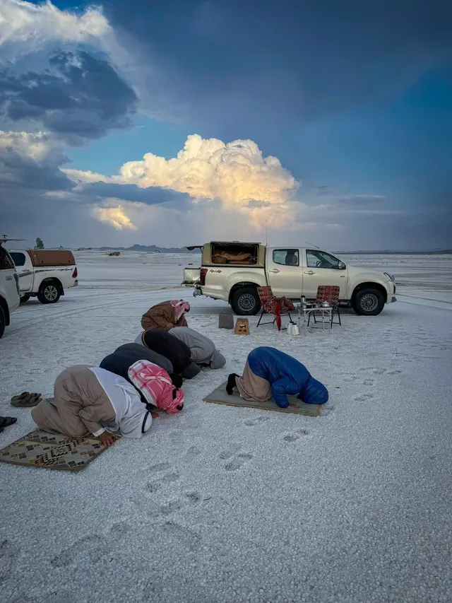 Fenomena Langka Hujan Salju di Arab Saudi