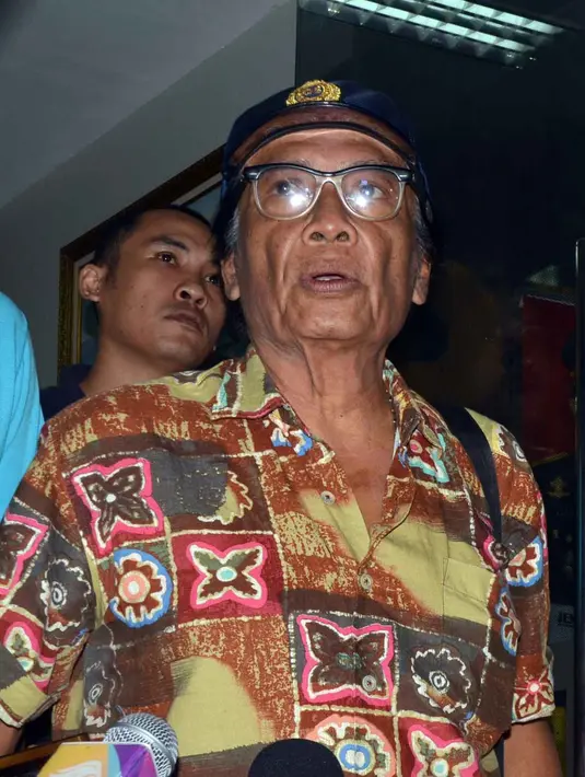 Usai menjalani pemeriksaan, Toro mengaku dengan nyaman menjawab semua pertanyaan. Tidak ada yang menyulitkan bagi dirinya. Bahkan suasana kekeluargaan dibangun penyidik dalam menanggani saksi. (Nurwahyunan/Bintang.com)