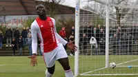 Liga Inggris: Brian Brobbey Tolak Gabung MU Meski Sudah Di-WA Erik ten Hag, Kenapa Ya?