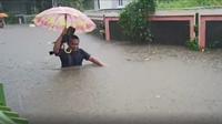 Banjir setinggi lebih dari 1 meter merendam wilayah Pandanwangi, Kota Malang, pada Senin, 14 Maret 2022. Alih fungsi lahan jadi salah satu penyebab banjir di kota ini (Foto : BPBD Kota Malang)