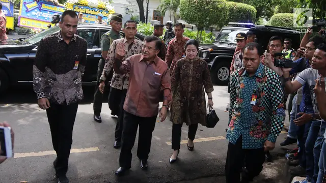 Wapres Jusuf Kalla dan Try Sutrisno Layat Mendiang Probosutedjo