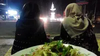 Sajian kulinerangkringan di Kulonprogo memang hampir sama dengan daerah lain. Namun angkringan mbak ika wates ini menunya bervariasi mulai seperti Tahu kupat.