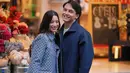 Melalui unggahannya, Jefri menulis, "Ending the year with you", yang mengisyaratkan momen spesial di akhir tahun. Ameera pun turut membagikan momen serupa dengan keterangan, "This year's perfect ending," dengan sama-sama membubuhi emotikon merah hati. (Liputan6.com/IG/@littlemisskhan)