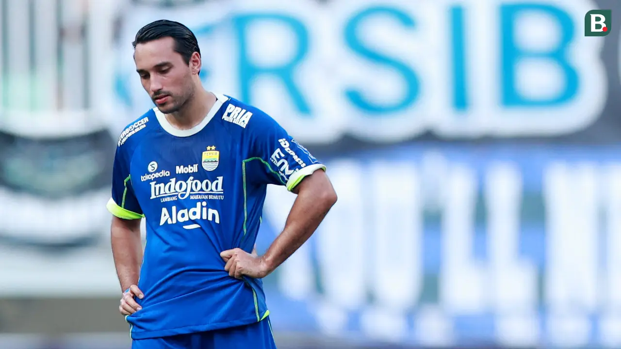Foto: Reaksi Pemain Persib Bandung Setelah Dipermalukan Persik Kediri, Target Juara Semakin Tipis