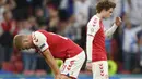 Usai itu, Denmark terus menggempur pertahanan Finlandia hingga laga usai. Disiplinnya pertahanan Finlandia membuat skor tetap 1-0 untuk kemenangan Finlandia. (Foto: AP/Stuart Franklin/Pool)