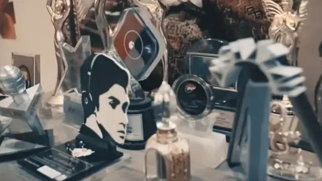 Potret Rumah Al Ghazali Berkonsep Industrial (sumber: YouTube/Verrel Bramasta)