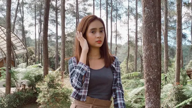 Genap Berusia 18 Tahun, Ini 6 Transformasi Aktris Rachel Patricia