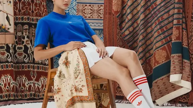 5 Inspirasi Outfit Aghniny Haque, Feminim dan Elegan