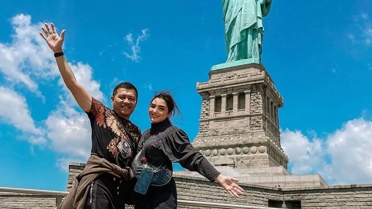 Potret Serunya Keluarga Anang Hermansyah saat Liburan di New York