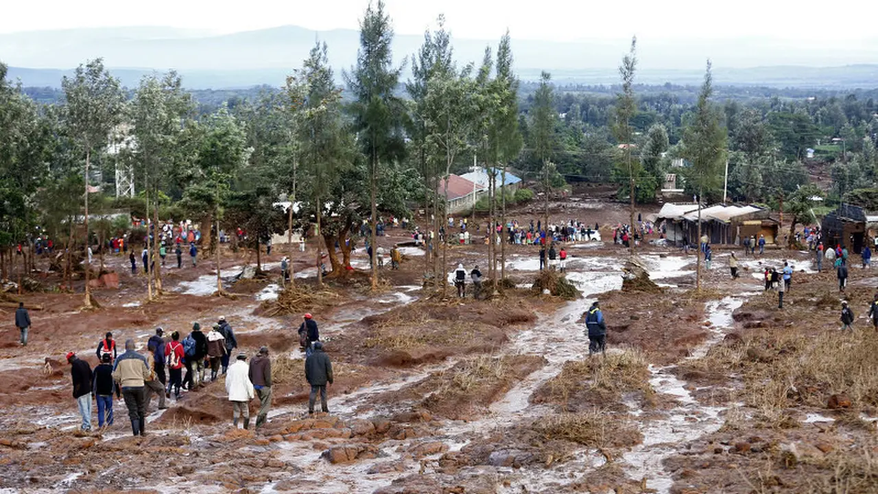 Sebuah bendungan pertanian jebol di Kenya, sebabkan 44 orang tewas dan 40 orang hilang (AP Photo/Mainichi.jp)