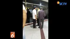 Usai terkena operasi tangkap tangan KPK, Ketum PPP Romahurmuziy dibawa ke Jakarta untuk pemeriksaan lebih lanjut.