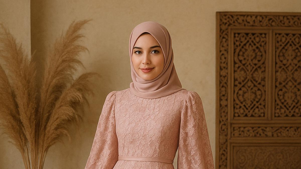 8 Model Long Dress Brokat Kombinasi Outer Panjang Kekinian 2025