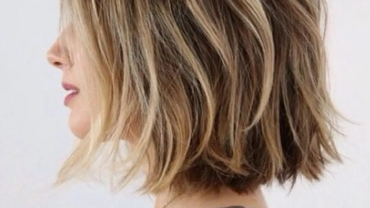Model  Rambut Bob Layer Highlight/openhairmiami.com