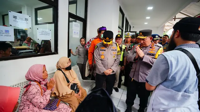 Kapolri Pastikan Beri Pelayanan Terbaik bagi Keluarga Korban Kecelakaan Tol Cikampek KM 58