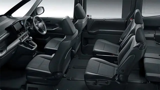 Suzuki Landy mempunyai tampilan mirip dengan Toyota Noah. (suzuki.co.jp)