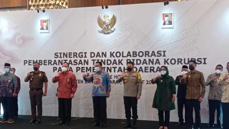 Ketua Komisi Pemberantasan Korupsi (KPK) Firli Bahuri meminta para kepala daerah di wilayah Provinsi Jawa Barat (Jabar) bersinergi dalam pemberantasan tindak pidana korupsi.