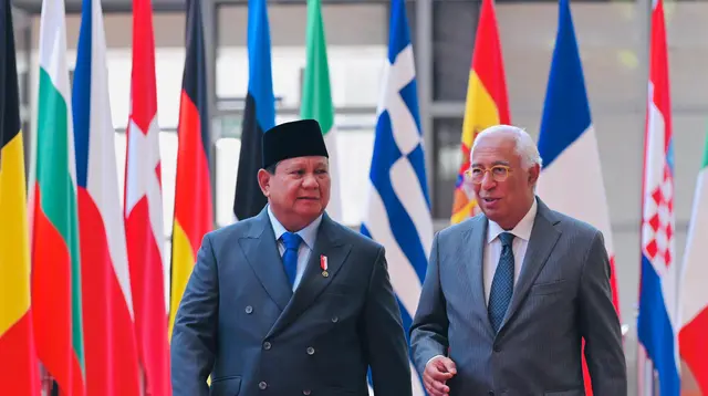 Presiden Prabowo Subianto melakukan pertemuan bilateral dengan Presiden Dewan Eropa, Ant&oacute;nio Costa di Gedung Europa, Brussel, Belgia, Minggu, 14 Juli 2025. Kedatangan Prabowo disambut secara resmi oleh Presiden Costa di Gedung Europa. (Foto: Biri Pers Sekretariat Presiden)
