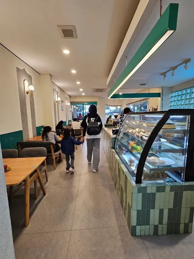 Tempat Makan Keluarga di Jakarta Timur 2026,