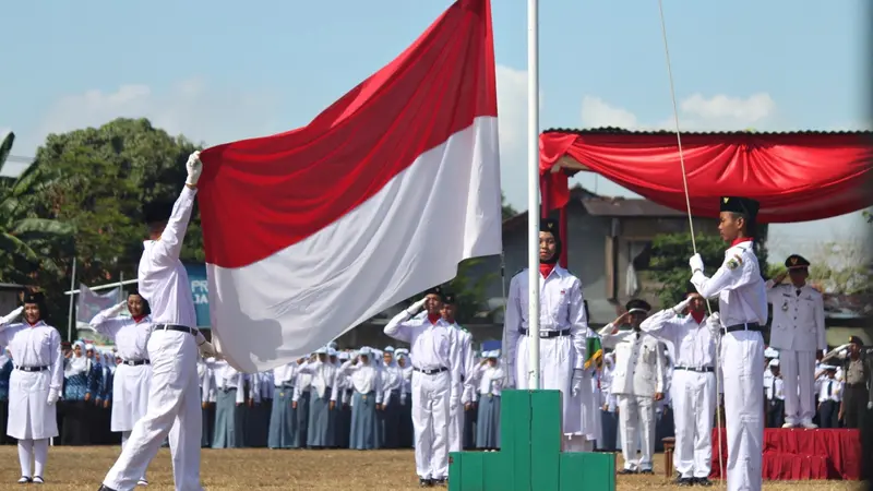 Ilustrasi bendera Indonesia, nasionalisme, upacara bendera