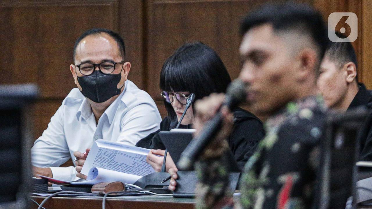 Seks sevuvchilar tomosha