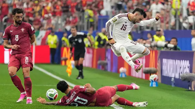 Ronaldo Menangis Spanyol Lolos ke Perempat Final