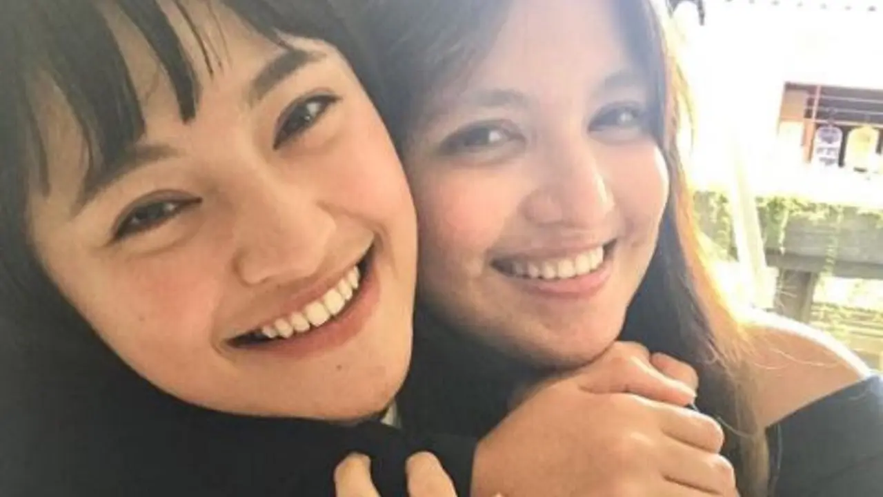 [Bintang] Nia Ramadhani dan Marshanda