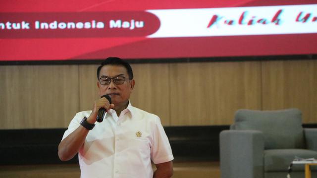 Kepala Stap Kepresidenan (KSP) Moeldoko saat memberian kuliah umum di Universitas Jember (Istimewa)