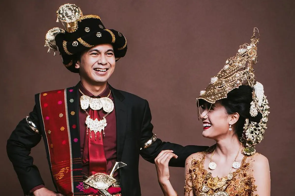 [Bintang] Raditya Dika dan Anissa Aziza
