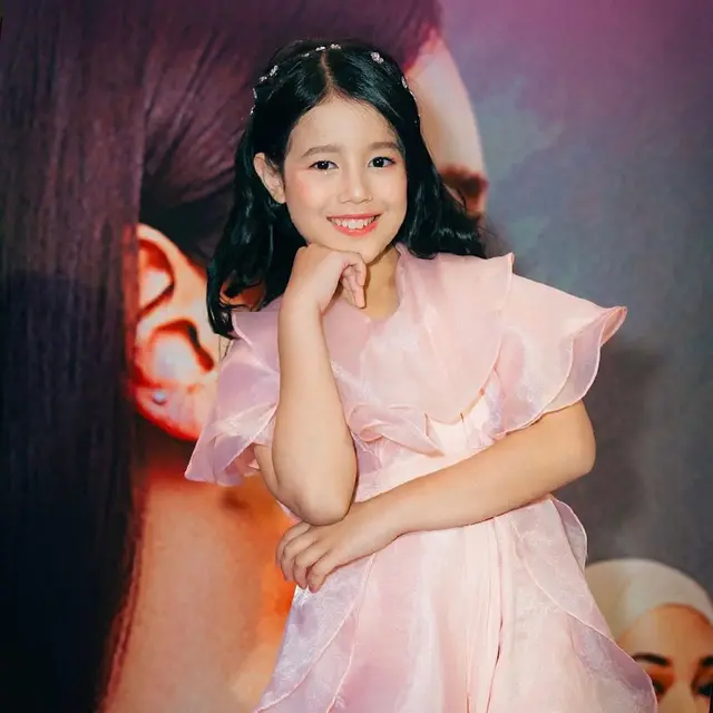 6 Potret Artis Cilik Azkya Mahira, Viral karena Dialog Popo Siroyo di Film Laut Tengah