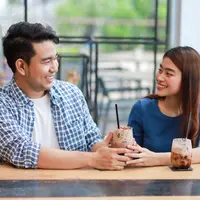 Ilustrasi pasangan jatuh cinta./Copyright&nbsp;shutterstock.com/g/Wiriyathitiporn