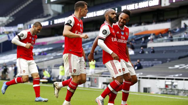 Tottenham Hotspur Taklukkan Arsenal