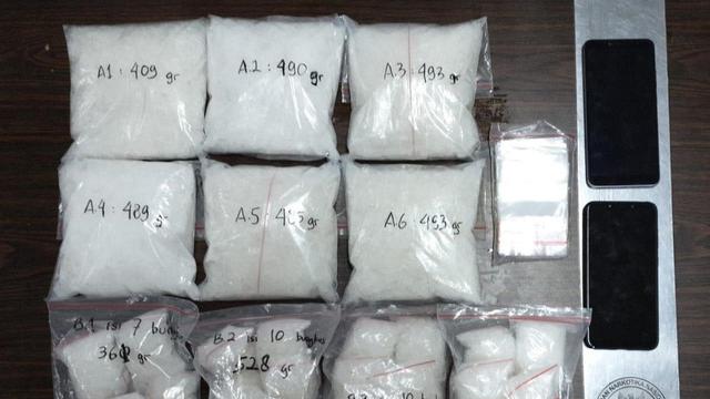 Barang bukti sabu seberat 5 Kg berhasil diamankan dari tangan jaringan sindikat narkoba Messi di Makassar (Liputan6.com/ Eka Hakim)
