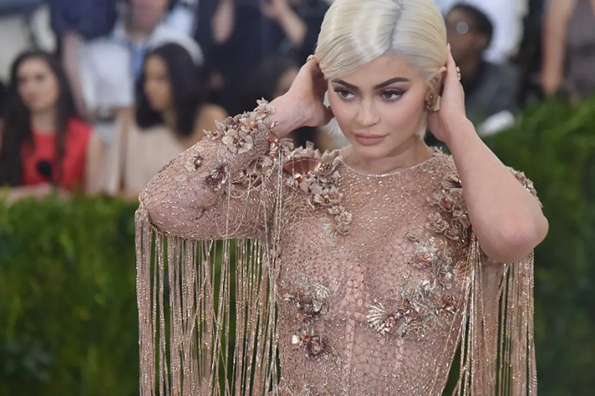[Bintang] Kylie Jenner di Met Gala 2017