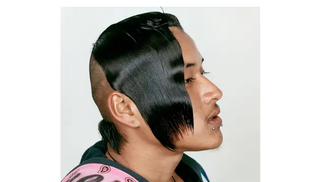 6 Gaya Rambut Berponi Paling Absurd, Enggak Habis Pikir
