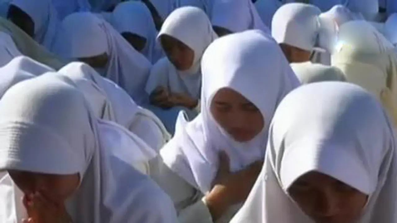 Jelang UN Online, Siswa di Depok Gelar Doa Bersama 