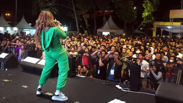 [Fimela] Inul Daratista