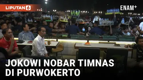 VIDEO: Jokowi Nobar Timnas vs Jepang di Alun-Alun Purwokerto Disambut Ribuan Warga