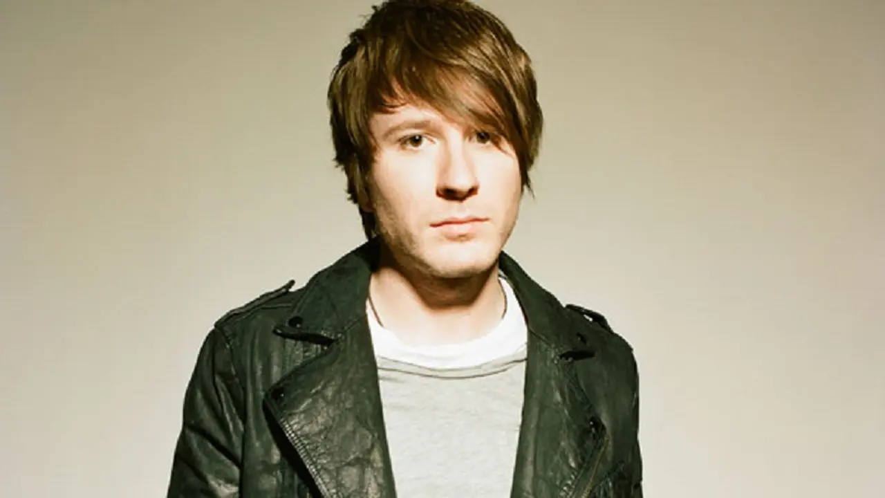 Owl City Bilang 'Mahal Kita', Banyak Fans Salah Paham
