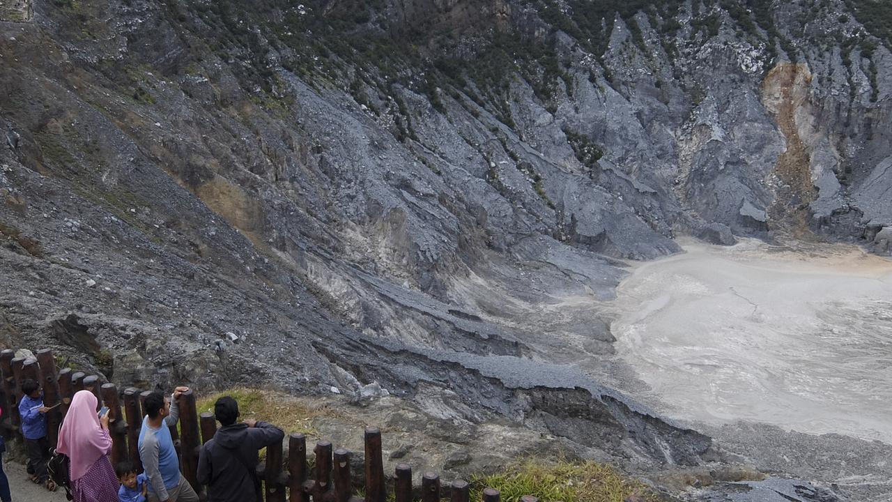 Kawah Tangkuban Parahu