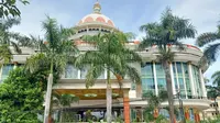 Penampakan Hotel Mega Bintang Cepu, Blora. (Liputan6.com/Ahmad Adirin)