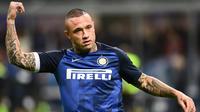 Radja Nainggolan, pemain asal Belgia berdarah Indonesia ini dilabuhkan Inter Milan dari Cagliari dengan mahar 38 juta euro pada musim 2018/2019. (AFP/Miguel Medina)
