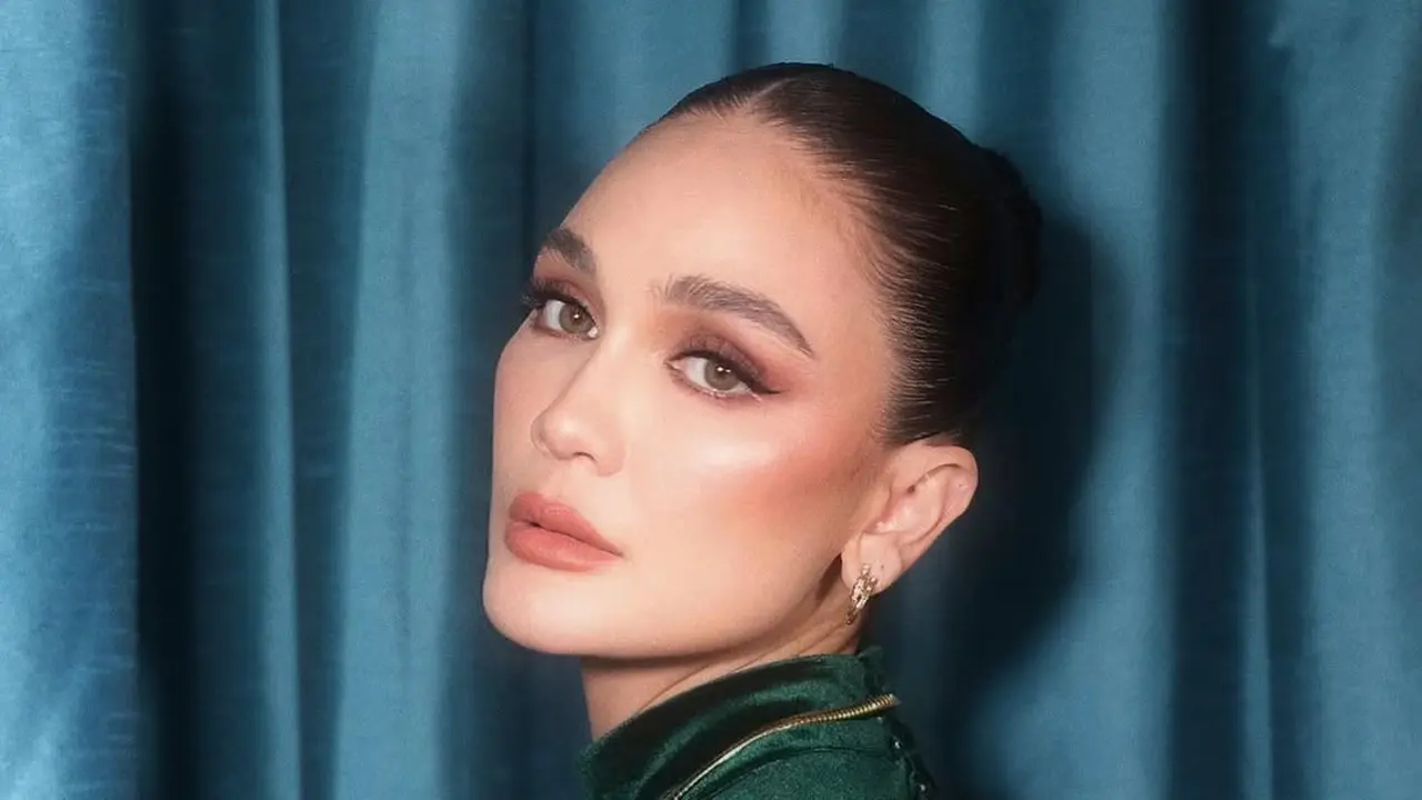 Makin Cantik Usai Menikah dengan Maxime Bouttier, Pesona Luna Maya Dipulas Soft Glam Makeup di Gala Premiere Film Gundik