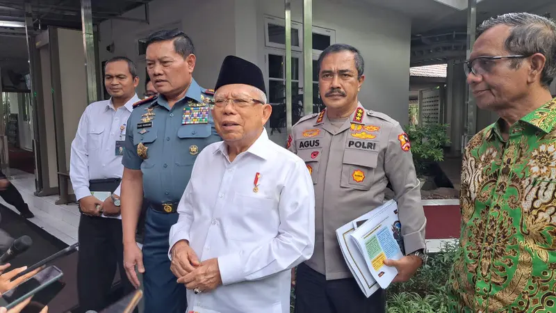 Wakil Presiden Ma'ruf Amin berbicara soal penetapan tersangka dan penahanan pimpinan Pondok Pesantren Al Zaytun Panji Gumilang oleh Bareskrim Polri