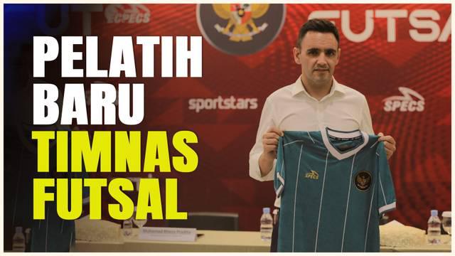Berita video Federasi Futsal Indonesia (FFI) resmi memperkenalkan Hector Souto sebagai nahkoda baru Timnas Futsal Indonesia. Ia dikontrak dengan jangka pendek, yaitu selama satu tahun.