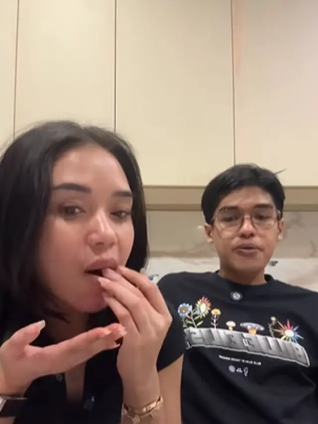 Potret Dapur Rumah Ibunda Lula Lahfah