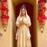 Penyanyi Selvi Kitty tampil berbeda di bulan Ramadan. (Instagram/selvikitty).