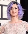 Katy Perry keluar dari Santa Barbara Don Pueblos High School saat berusia 15 tahun untuk mengejar mimpinya sebagai penyanyi.(JASON MERRITT / GETTY IMAGES NORTH AMERICA / AFP)