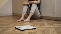 Berat Badan Turun Tanpa Sebab, Dokter: Salah Satu Gejala Kanker Tulang yang Perlu Diwaspadai. Foto: Freepik.